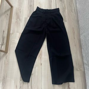 Black wide leg crop trouser